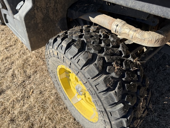 2020 John Deere XUV 835M - Photo14