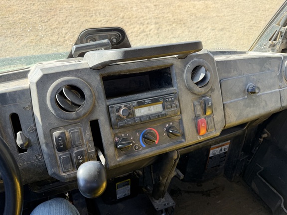 2020 John Deere XUV 835M - Photo23