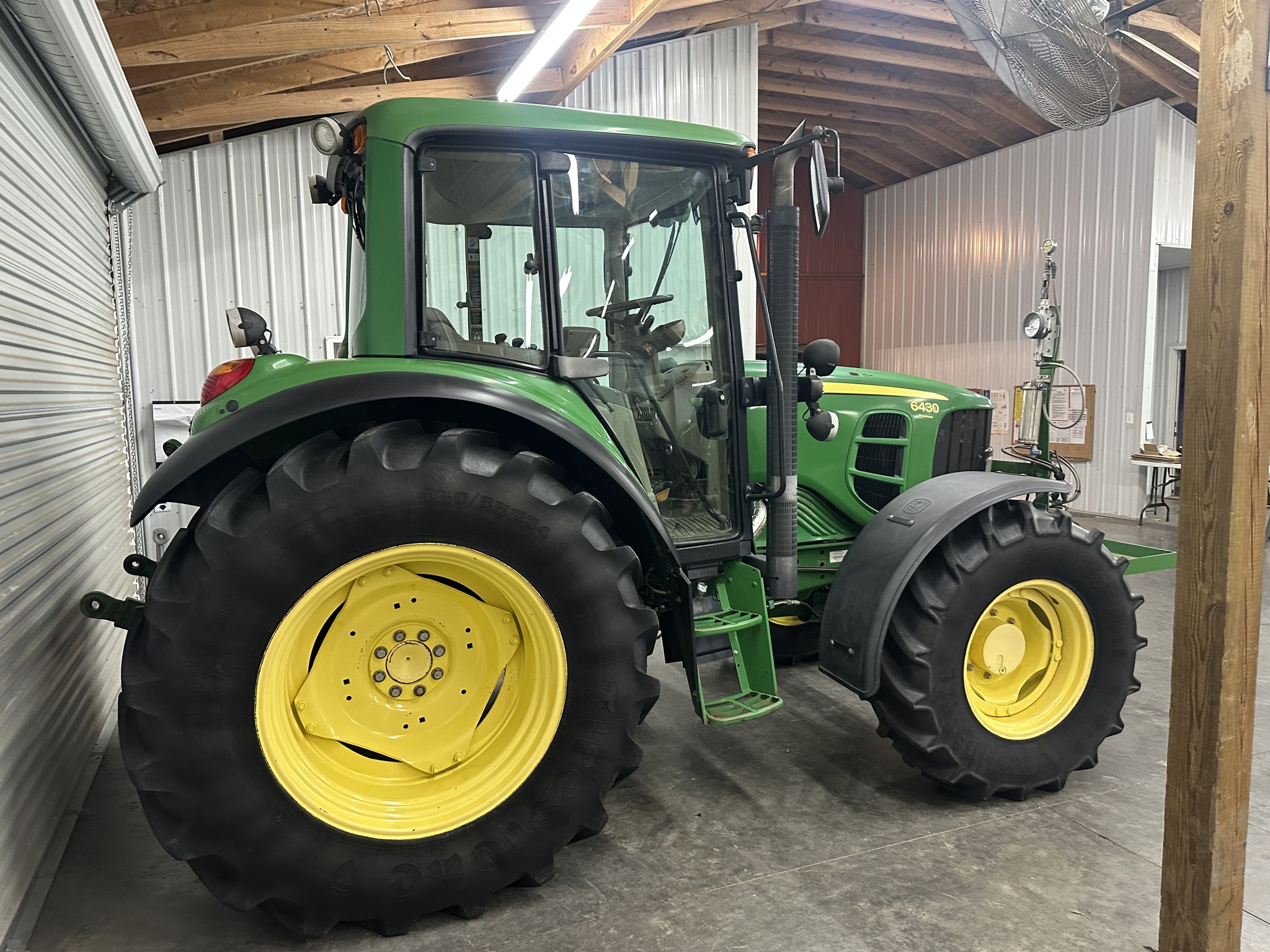 2011 John Deere 6430 Premium