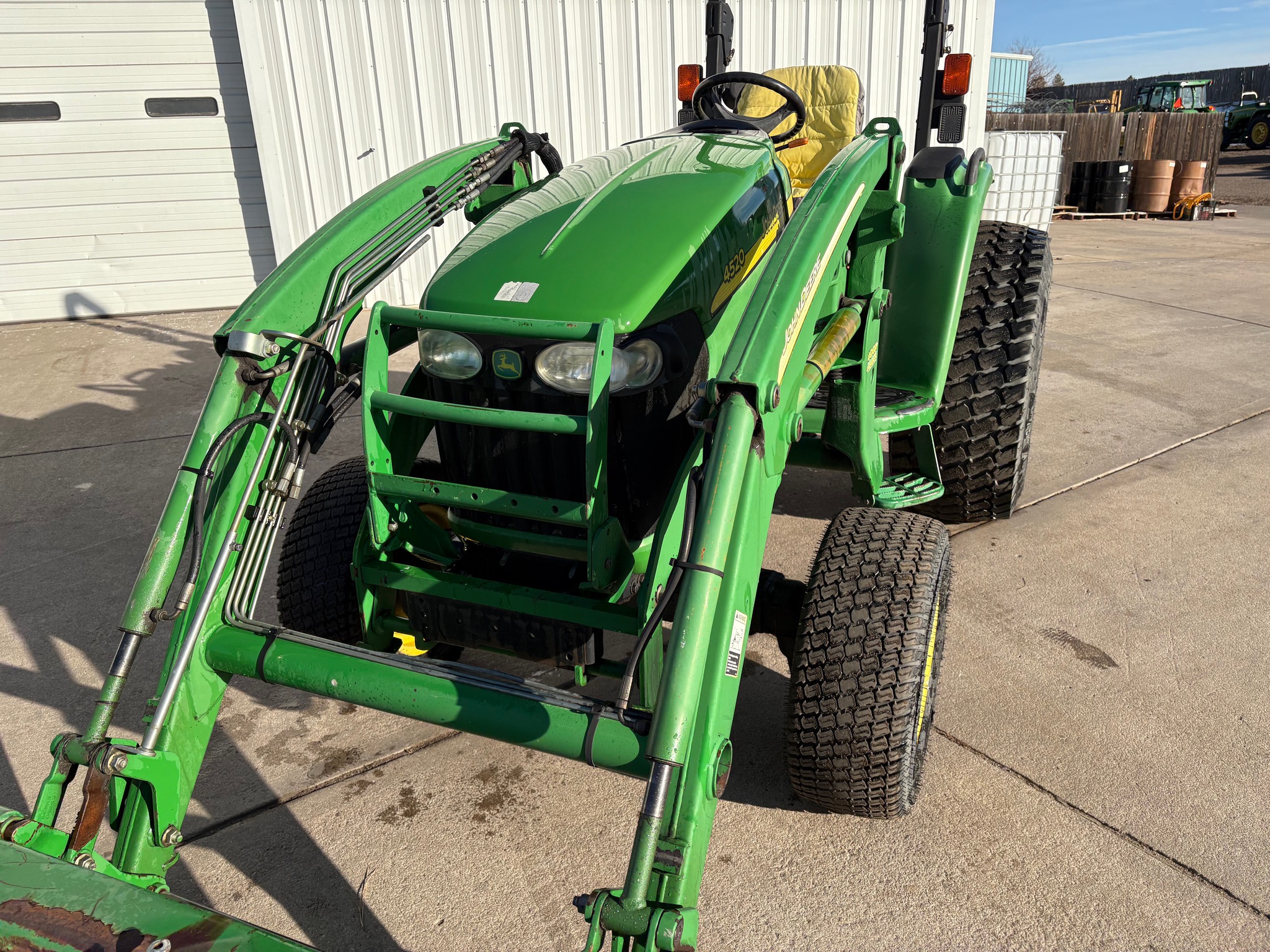2007 John Deere 4520 Image 6