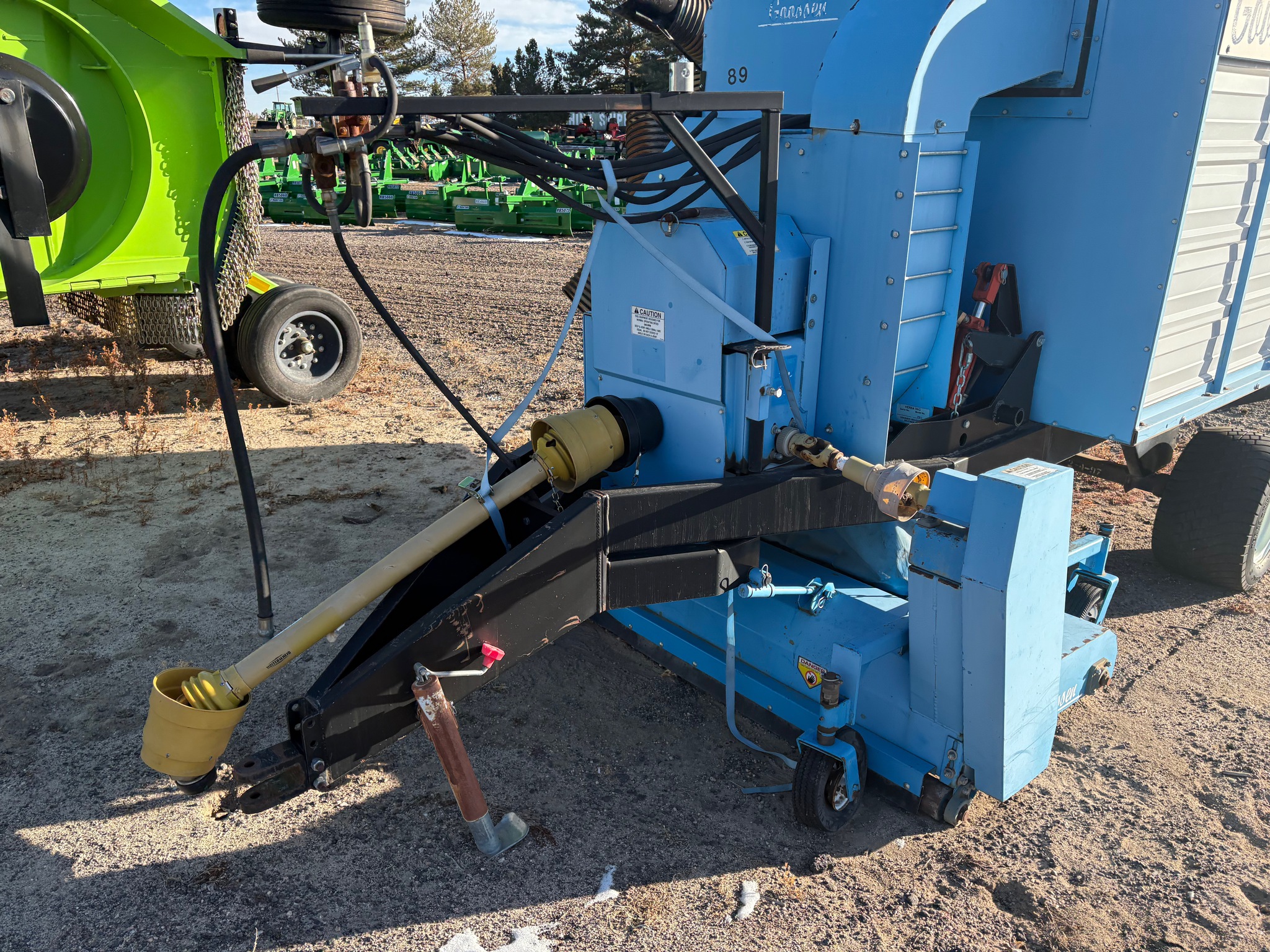 Harper VV1 VERSA VAC Image 4