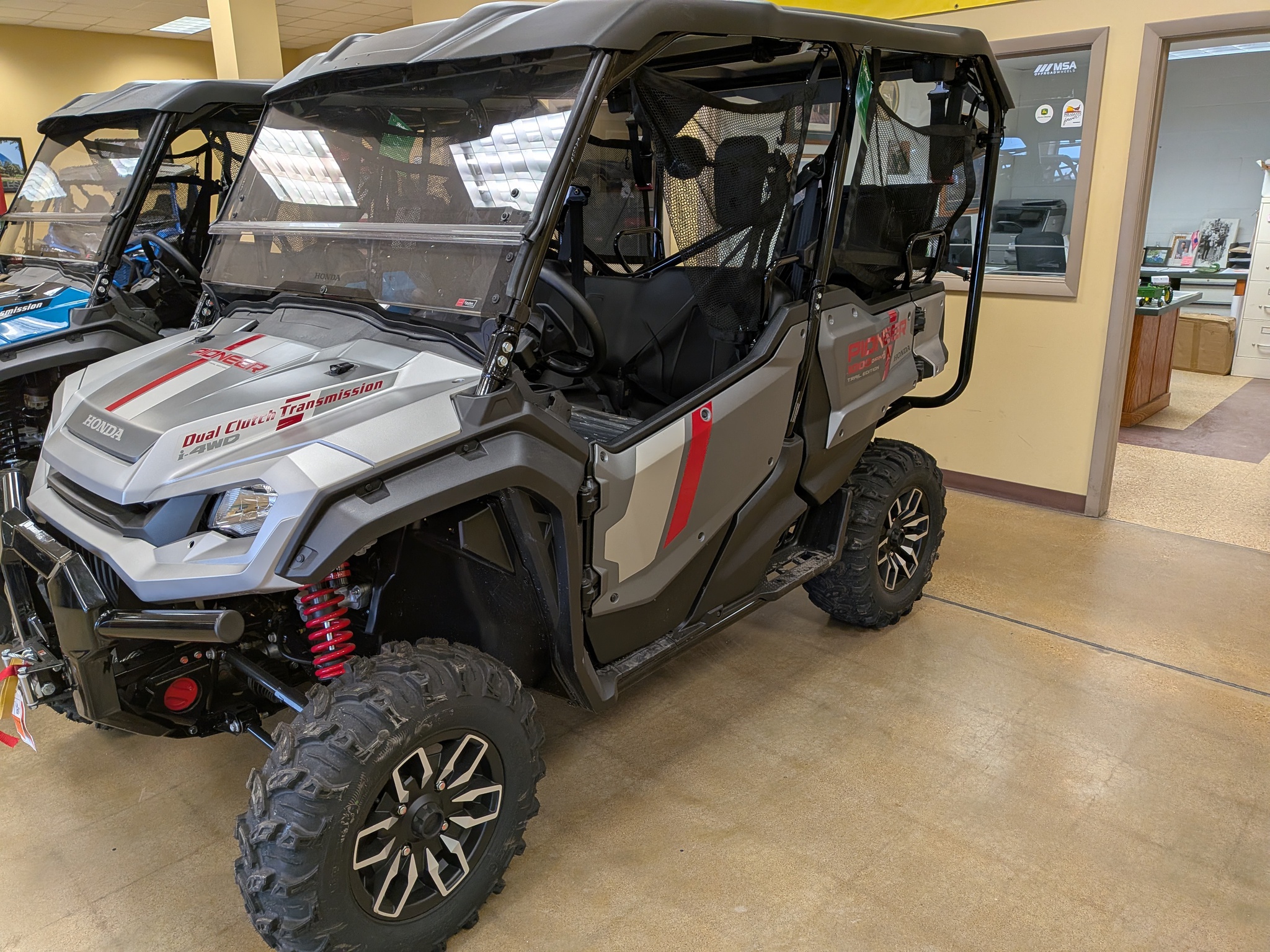  2025 Honda SXS10M5SES HONDA PIONEER - GREY at Heritage Tractor in Galesburg, IL