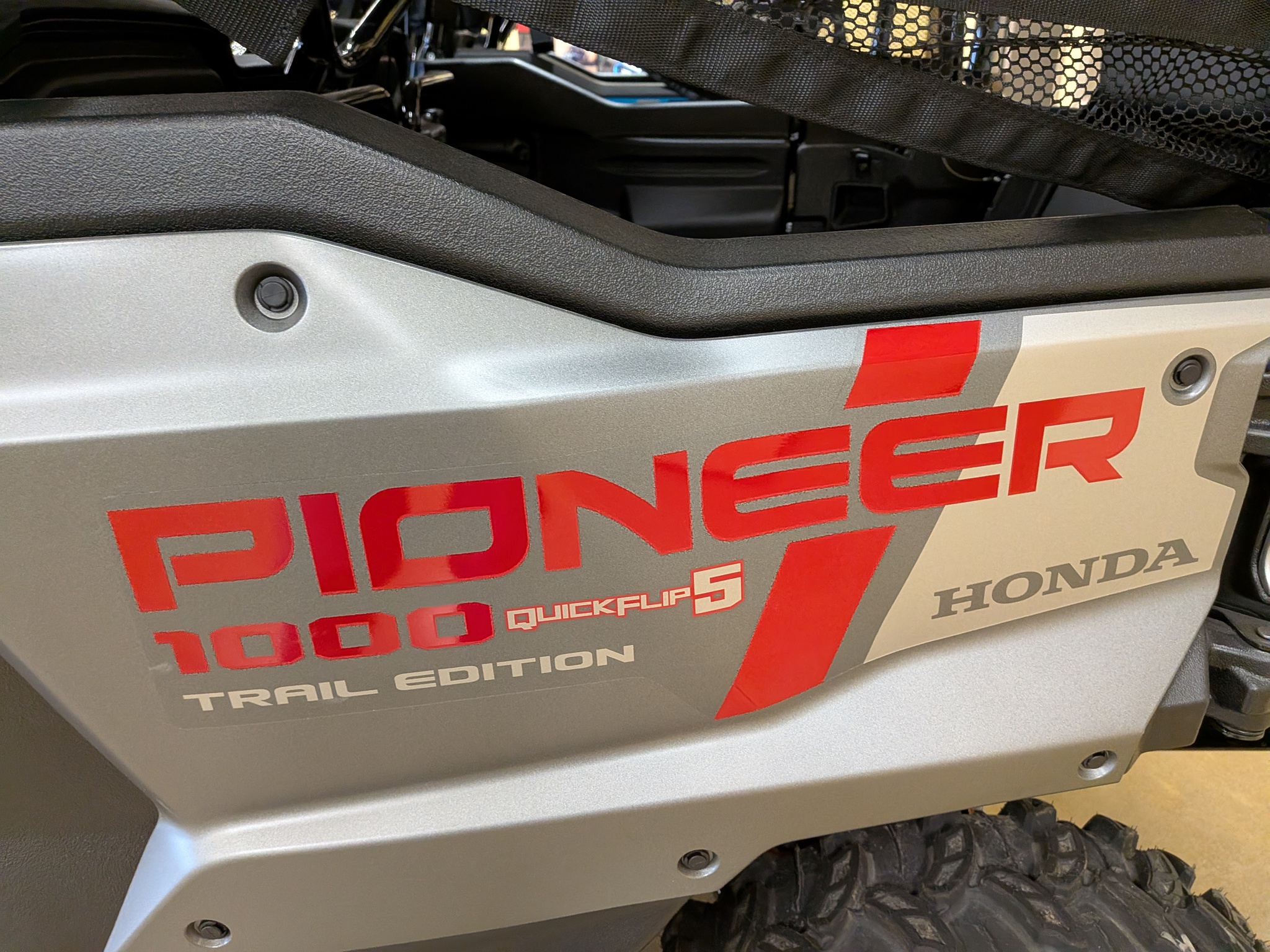  2025 Honda SXS10M5SES HONDA PIONEER - GREY at Heritage Tractor in Galesburg, IL