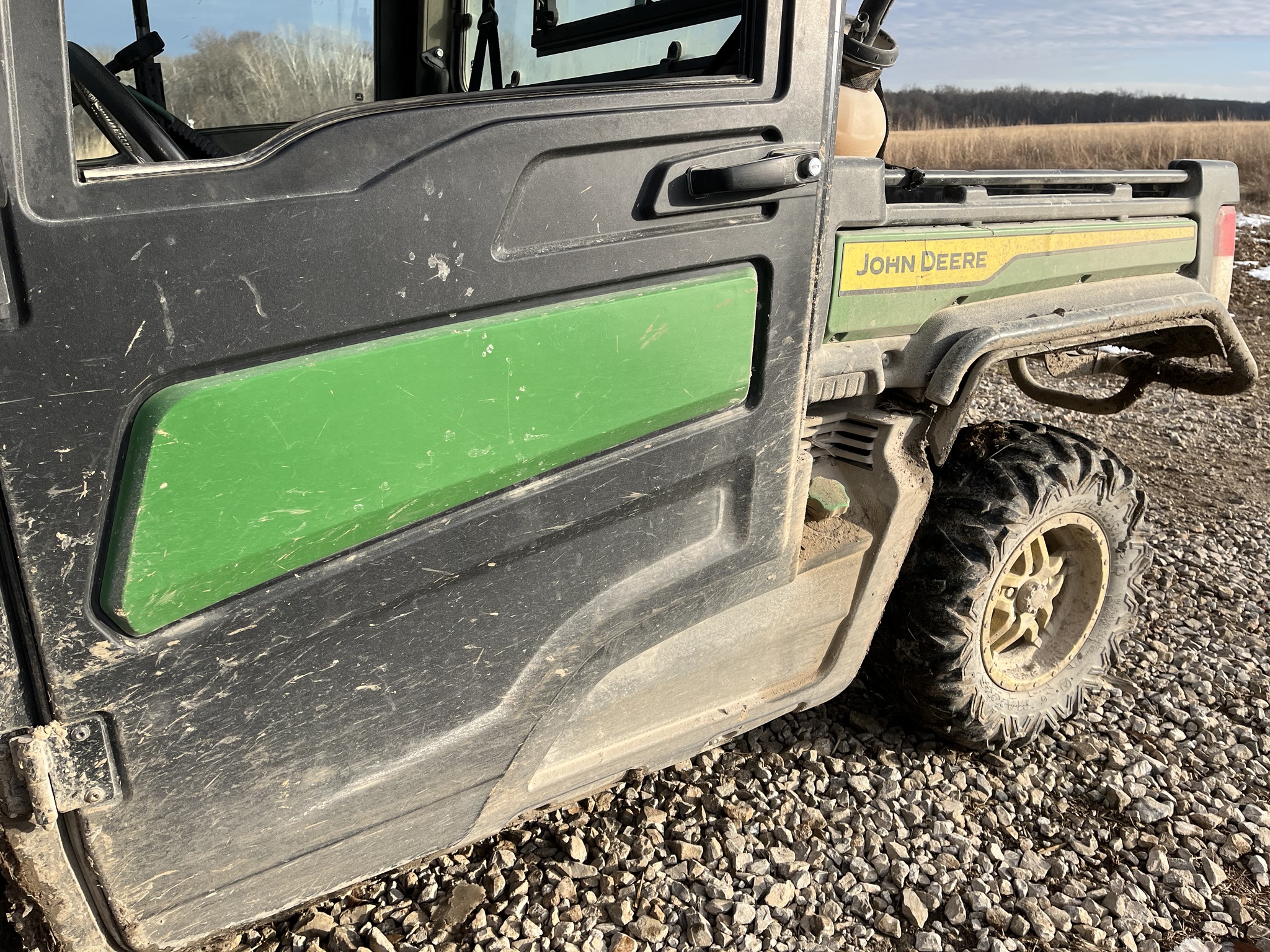  2023 John Deere XUV 865R at Heritage Tractor in Clinton, MO