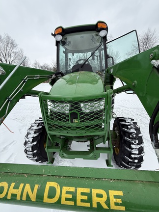 Photo of 2022 John Deere 4044R