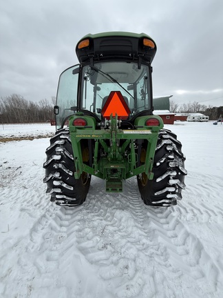 Photo of 2022 John Deere 4044R