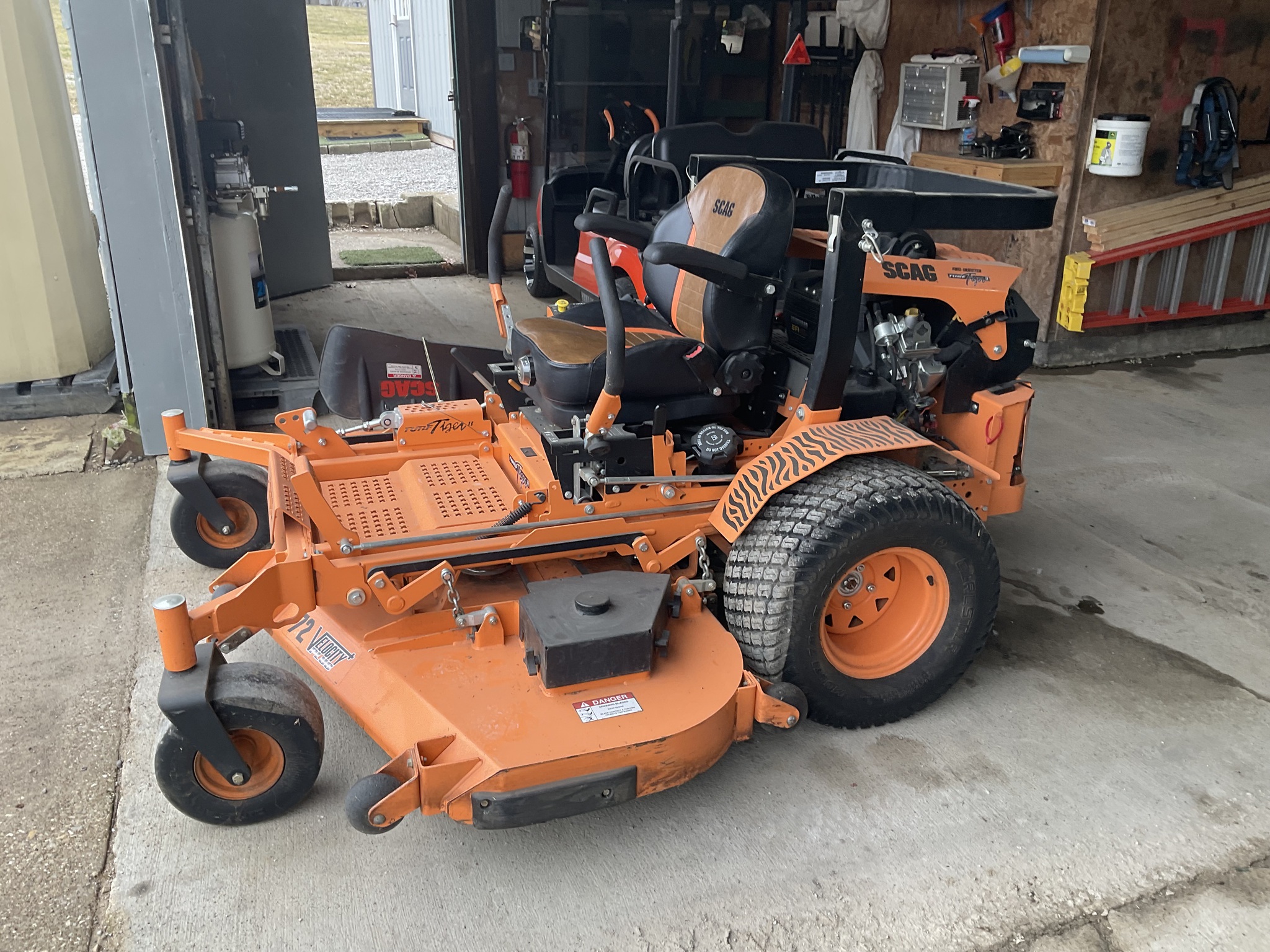 2024 Scag STTII-72V-40BV-EFI