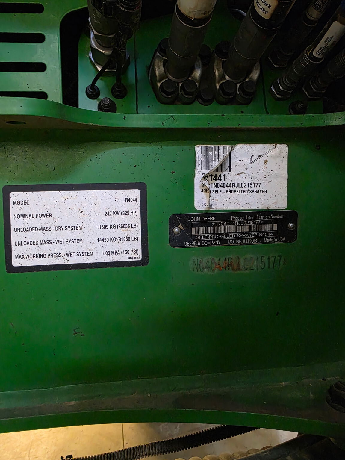 2020 John Deere R4044 Image 7