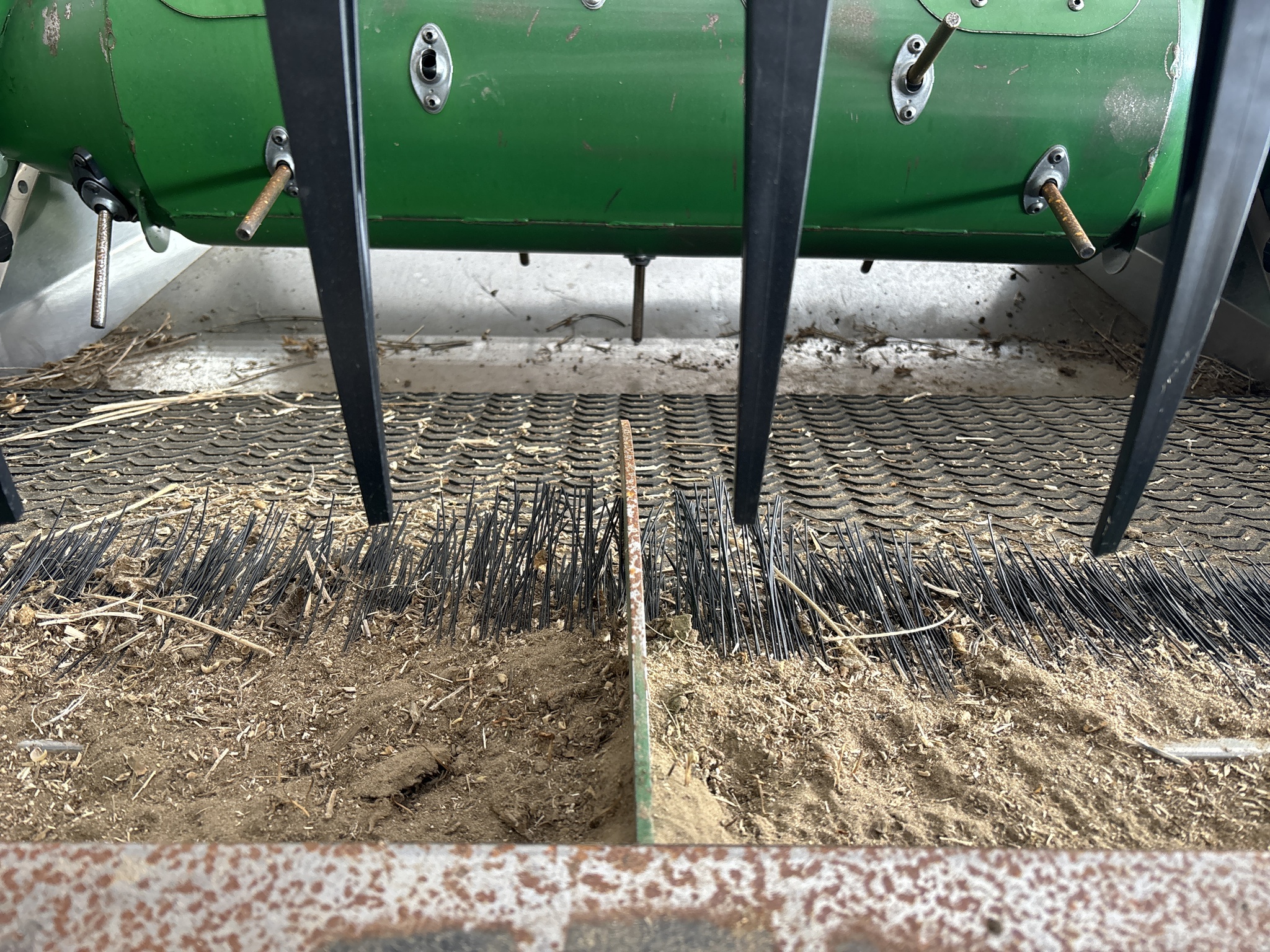 Used 2021 John Deere RD35F Combine Platforms at Koenig Equipment in Urbana, OH - PhotoXL8