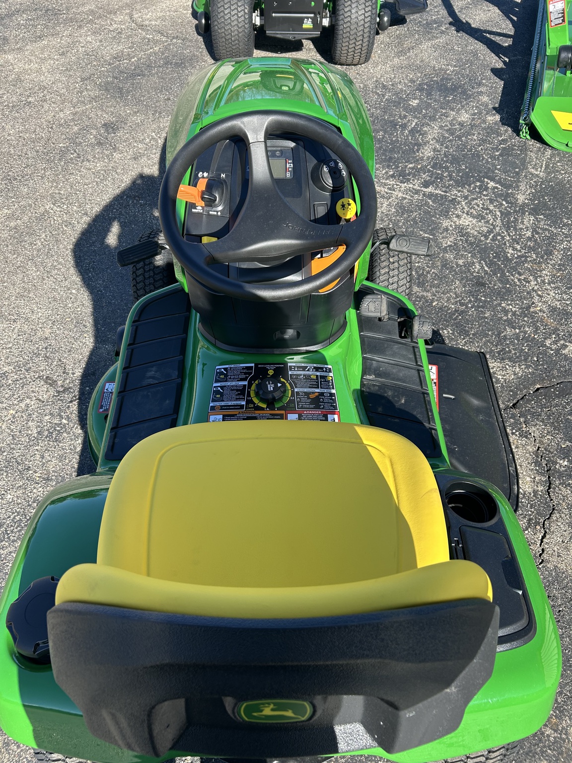 2026 John Deere X350 Image 15