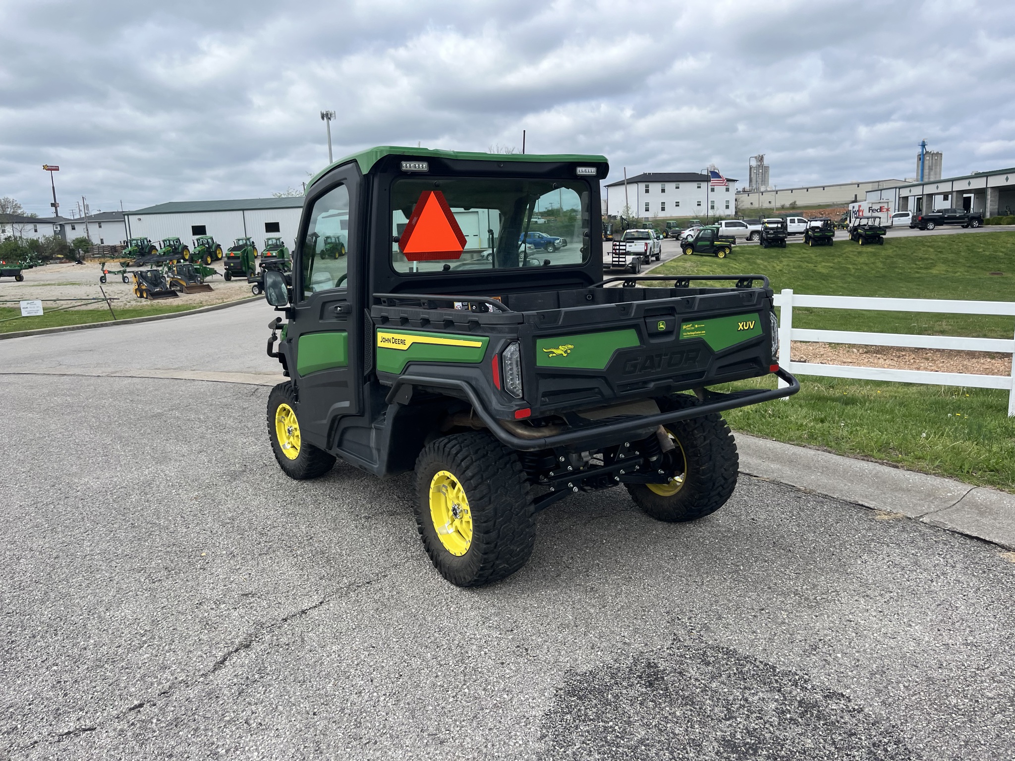  2025 John Deere XUV 845R Premium Cab at Heritage Tractor in Lebanon, MO