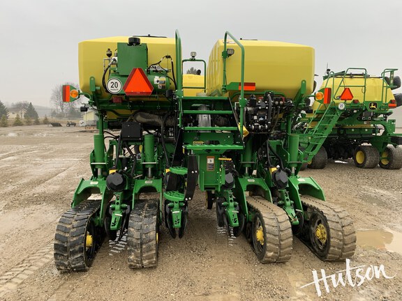 Photo of 2023 John Deere 1775NT