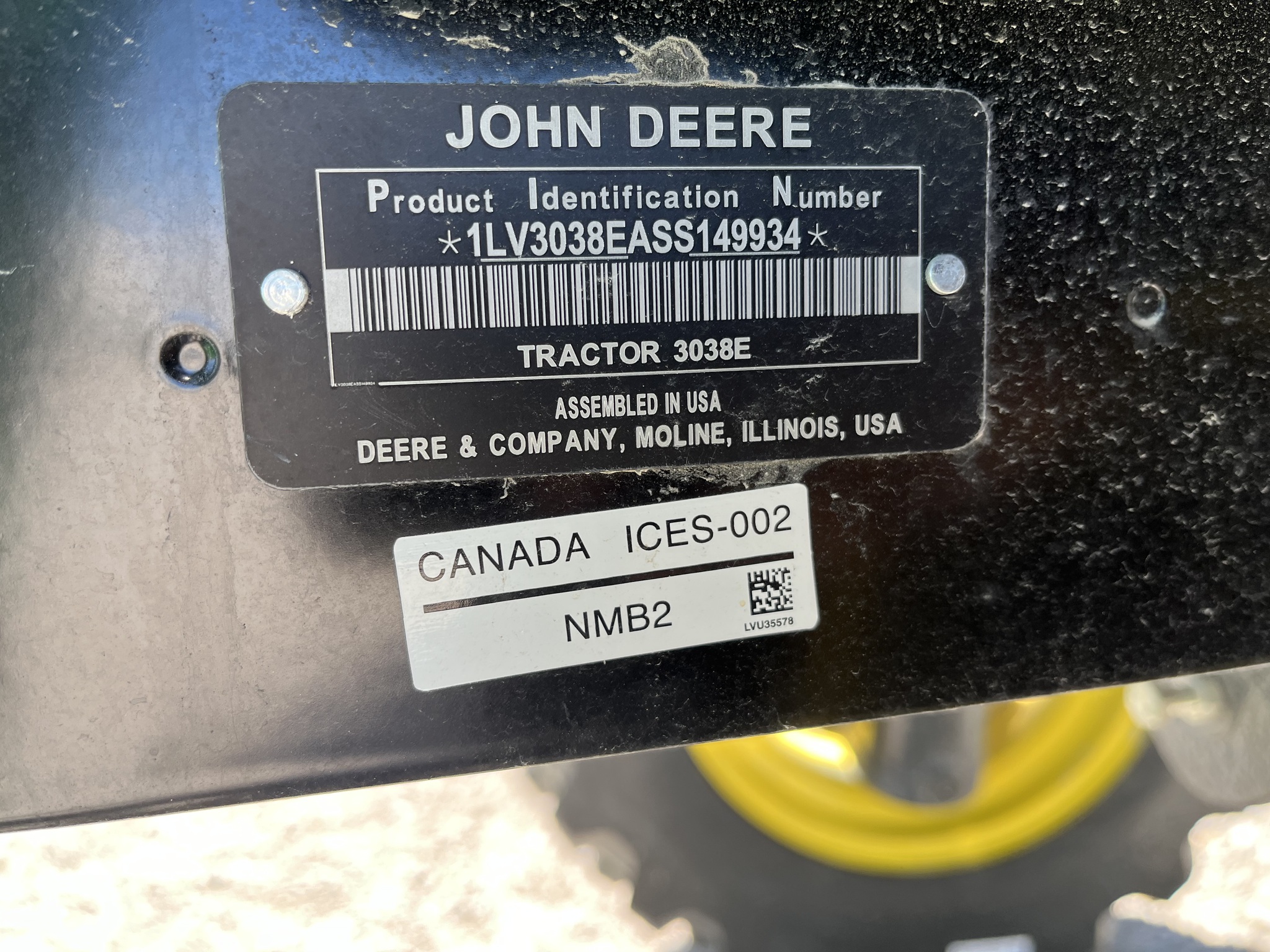  2025 John Deere 3038E at Heritage Tractor in Pittsburg, KS