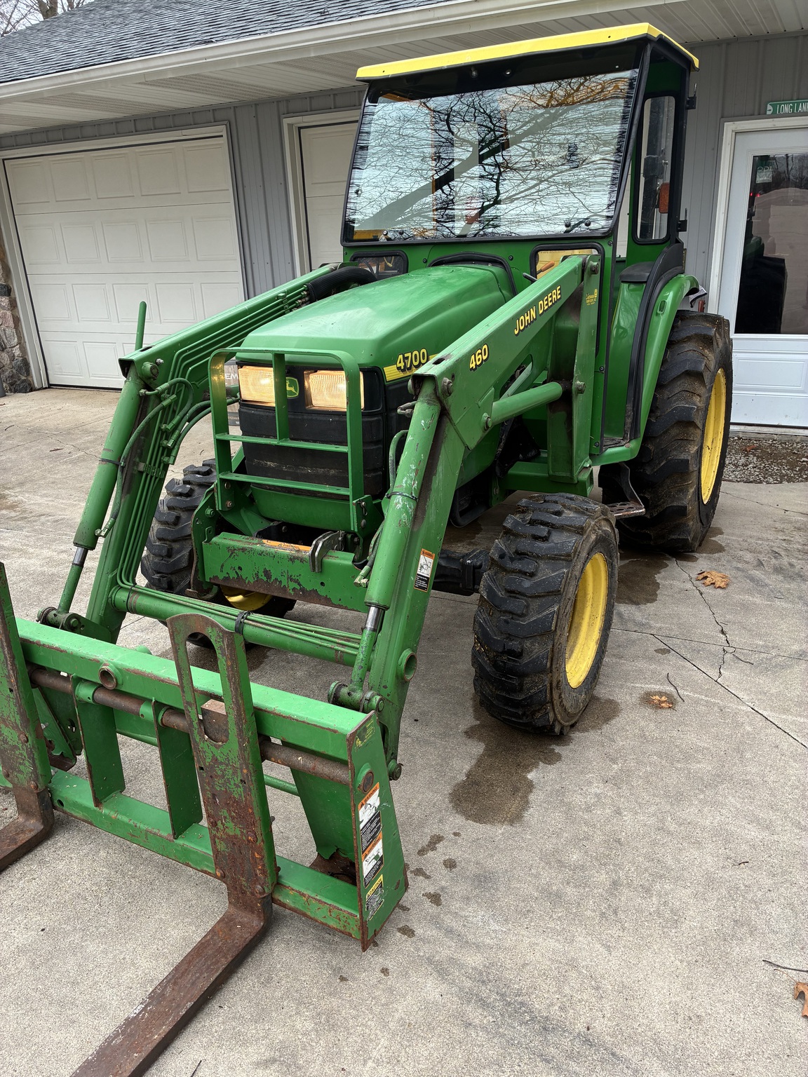 2000 John Deere 4700 Image 8
