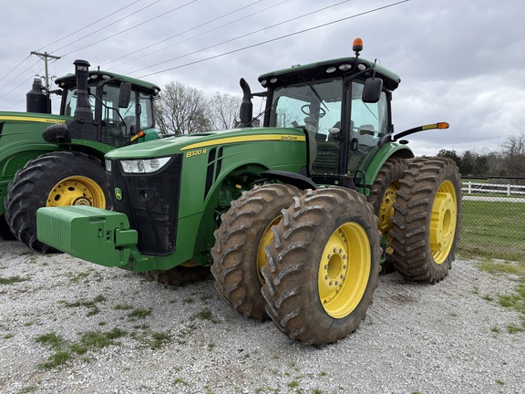 Photo of 2016 John Deere 8320R