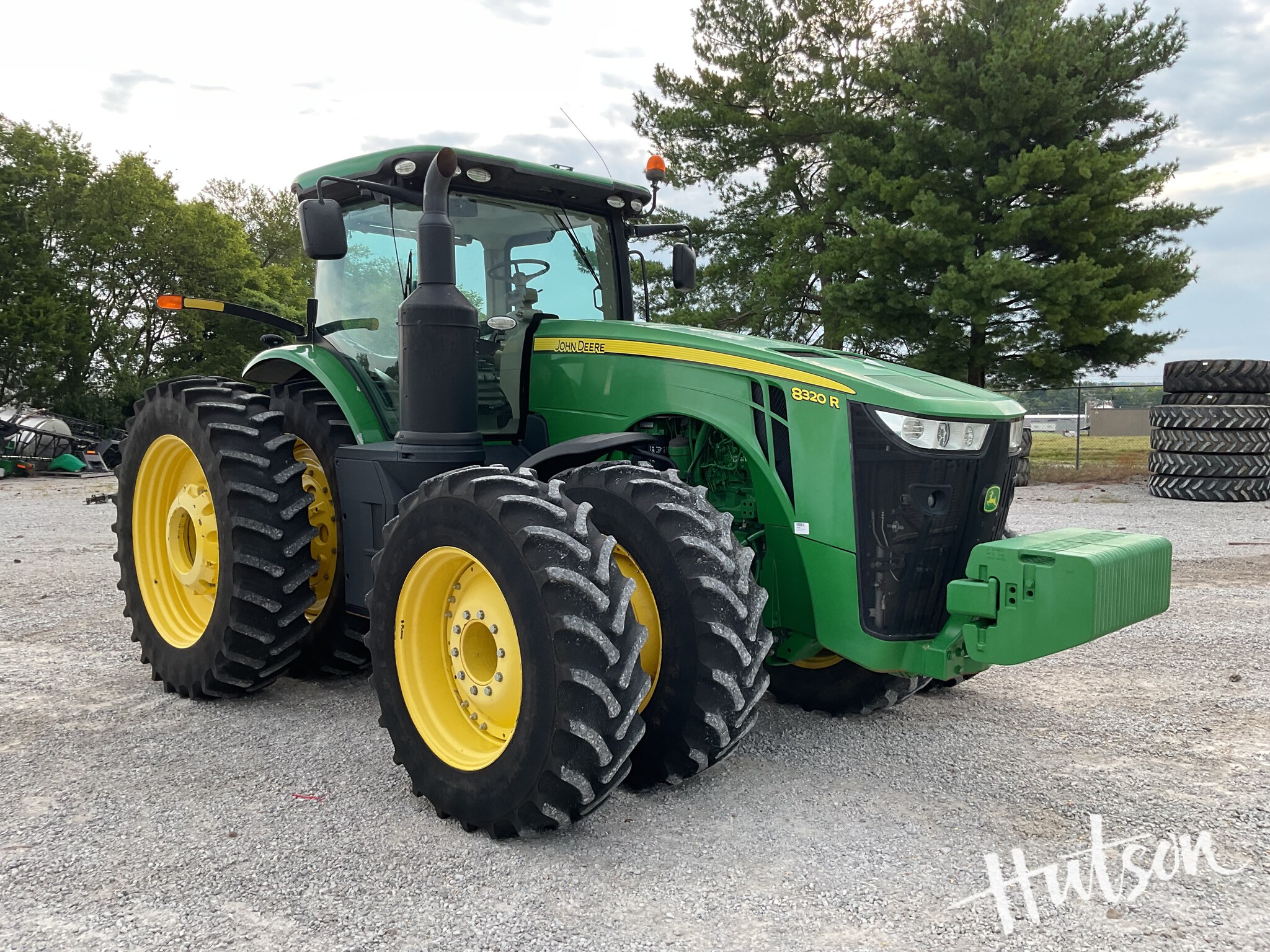 2016 John Deere 8320R