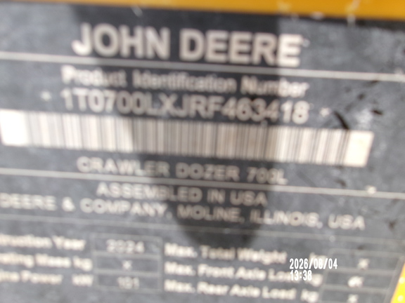 2024 John Deere 700L