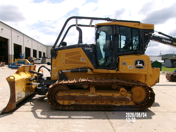 2024 John Deere 700L