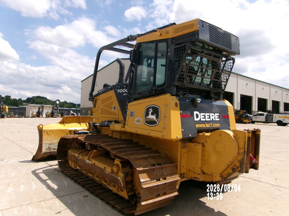 2024 John Deere 700L