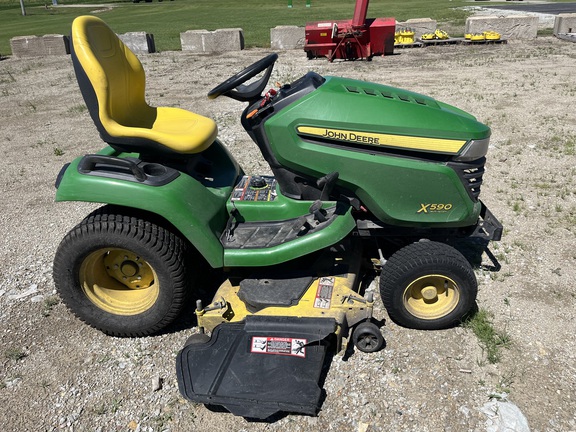 2015 John Deere X590 - Photo4
