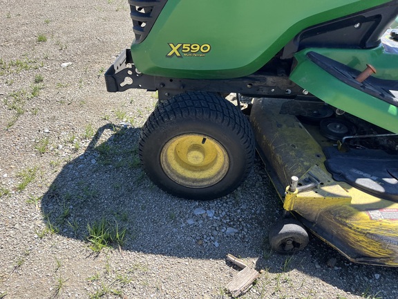 2015 John Deere X590 - Photo9