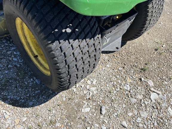 2015 John Deere X590 - Photo16