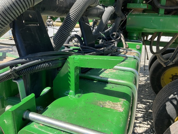 2010 John-Deere DB60