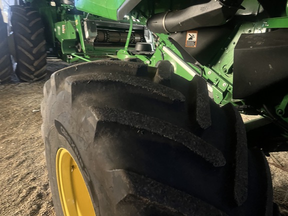 Photo of 2025 John Deere S7 800