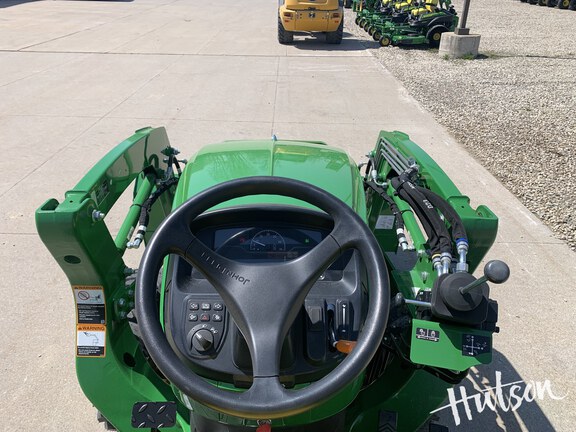 Photo of 2025 John Deere 3038E