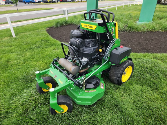 2025 John-Deere Q810E