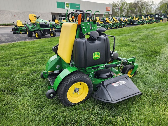 2025 John-Deere Q810E