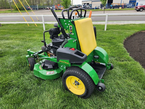 2025 John-Deere Q810E