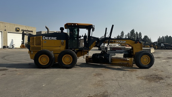 2019 John Deere 772GP
