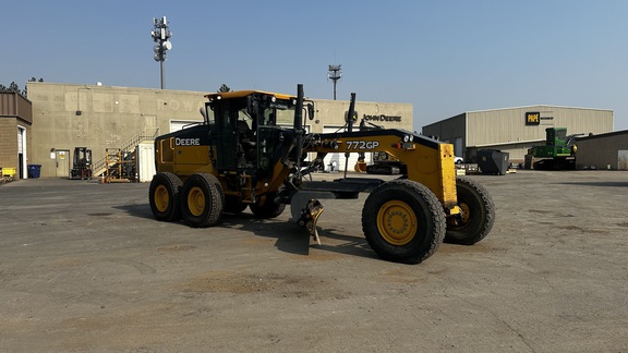 2019 John Deere 772GP