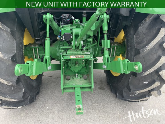 Photo of 2025 John Deere 5075E
