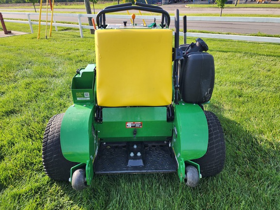 2023 John-Deere 648R