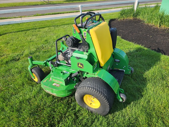 2023 John-Deere 648R