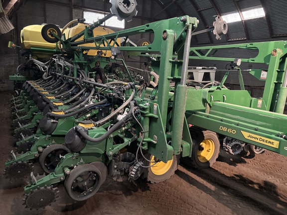 2024 John Deere DB60 - Photo2