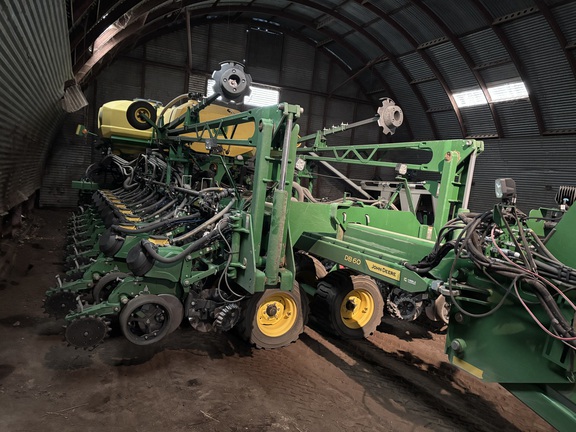  John Deere DB60