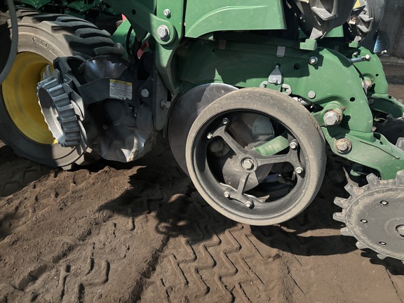 2024 John Deere DB60 - Photo19