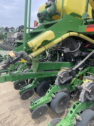 2011 John Deere DB66 - Photo14