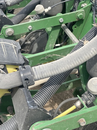 2011 John Deere DB66 - Photo12