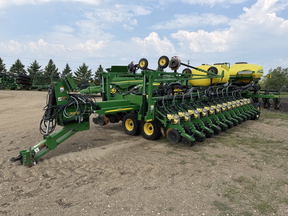  John Deere DB66