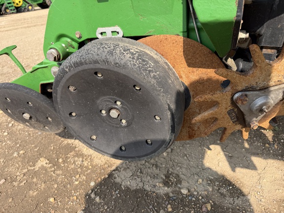 2011 John Deere DB66 - Photo26