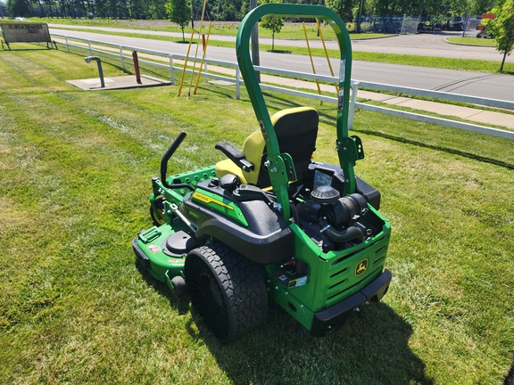 2022 John-Deere Z930M