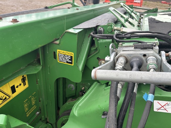Used 2014 John Deere S680 Combines at Horizon Ag & Turf in Wetaskiwin, AB - Photo2