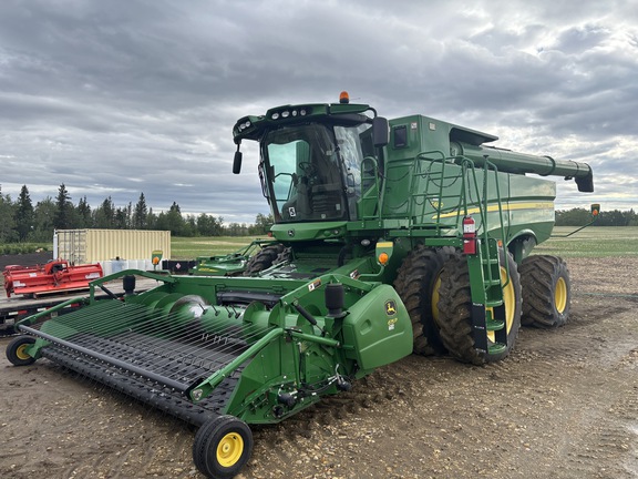 John Deere S680