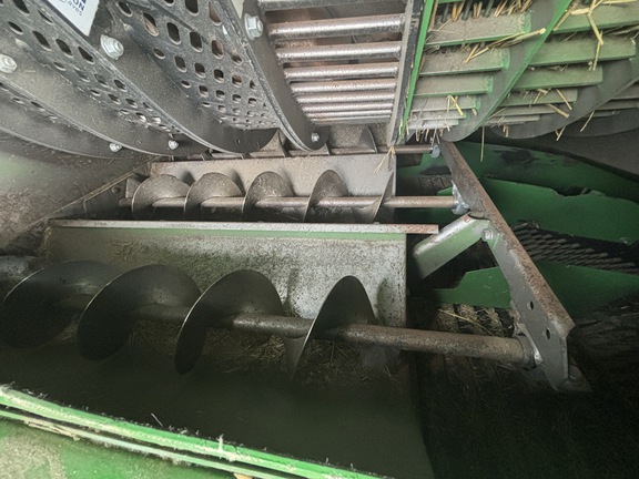 Used 2014 John Deere S680 Combines at Horizon Ag & Turf in Wetaskiwin, AB - Photo13