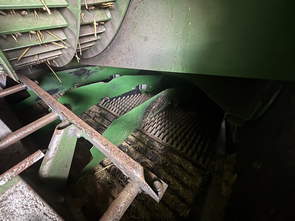 Used 2014 John Deere S680 Combines at Horizon Ag & Turf in Wetaskiwin, AB - Photo14
