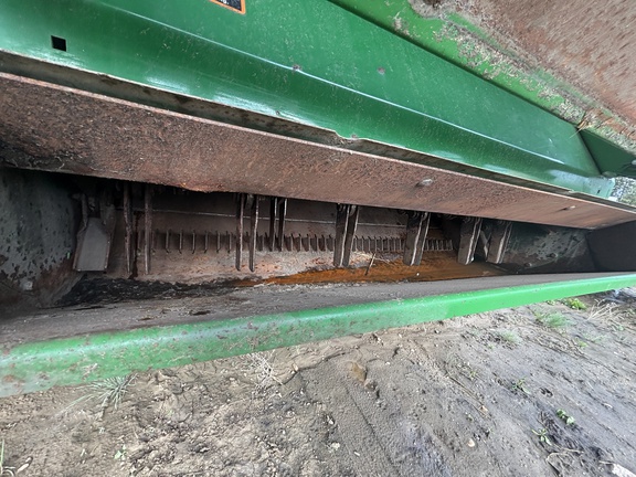 Used 2014 John Deere S680 Combines at Horizon Ag & Turf in Wetaskiwin, AB - Photo21